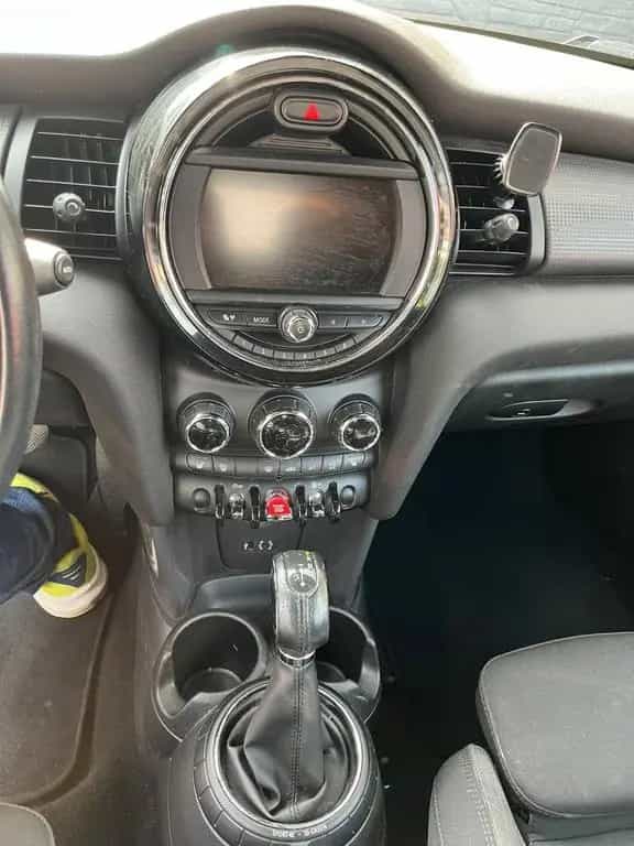 MINI Cooper Cabrio 03/2017-photo-9