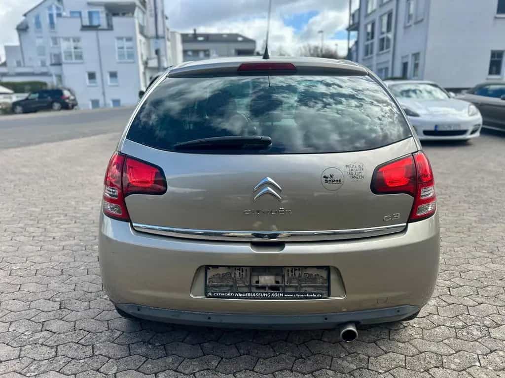Citroën C3 Exclusive*AUTOMATIK*NUR 78TKM*PANORAMA*LEDER* 10/2011-photo-4