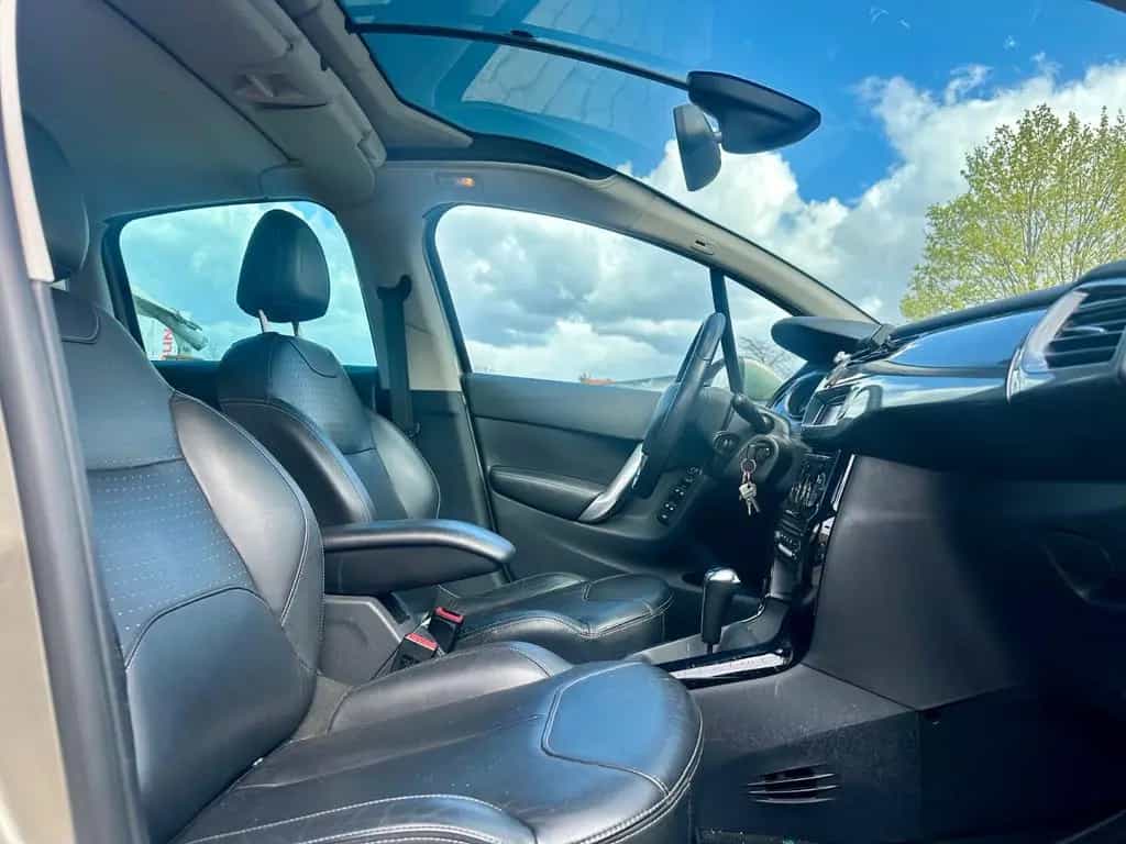 Citroën C3 Exclusive*AUTOMATIK*NUR 78TKM*PANORAMA*LEDER* 10/2011-photo-7