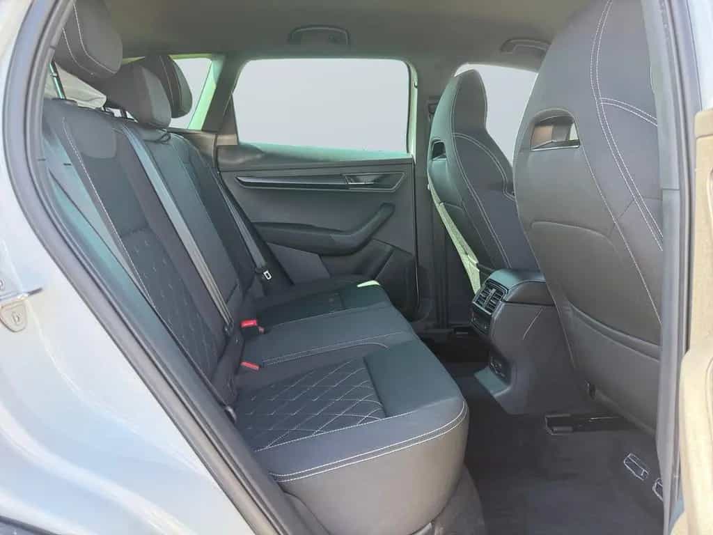 Skoda Karoq Sportline 1.5 TSI DSG NAVI 4xSitzheizung 03/2023-photo-10