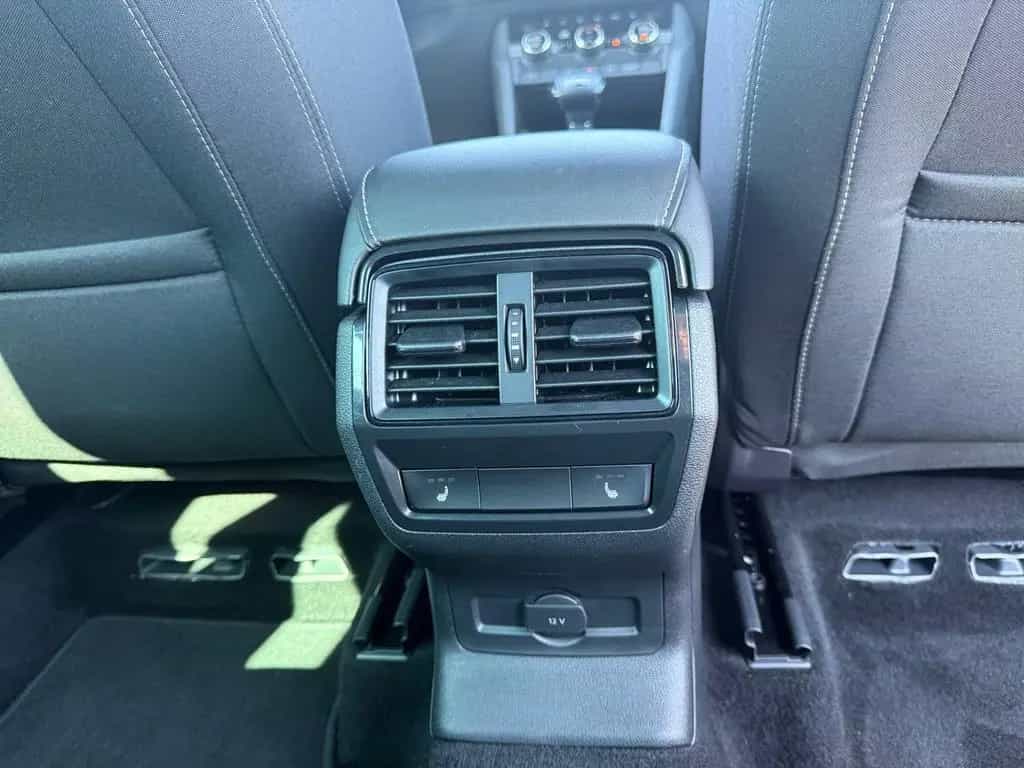 Skoda Karoq Sportline 1.5 TSI DSG NAVI 4xSitzheizung 03/2023-photo-29