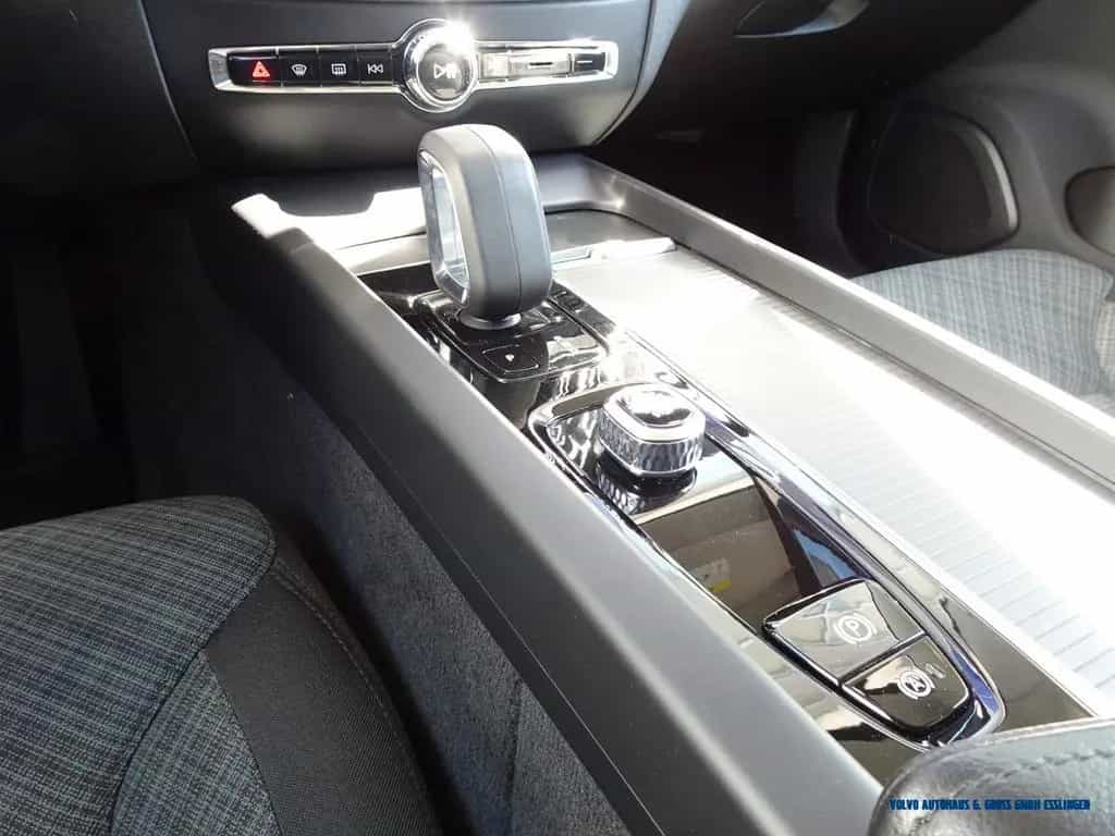 Volvo V60 B5 Geartronic Momentum Pro 04/2022-photo-14