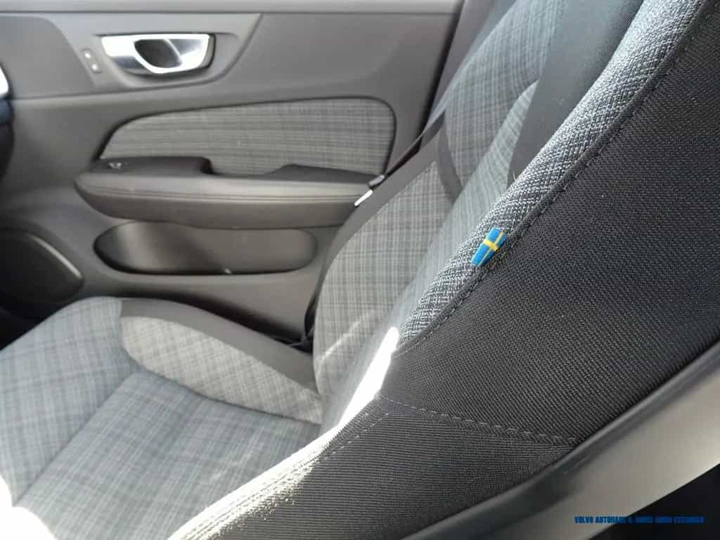 Volvo V60 B5 Geartronic Momentum Pro 04/2022-photo-15