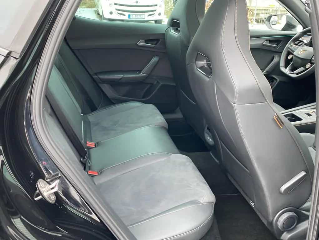 Cupra Formentor VZ 2.0 TSI DSG 4Drive*Matrix*Pano* 05/2025-photo-15