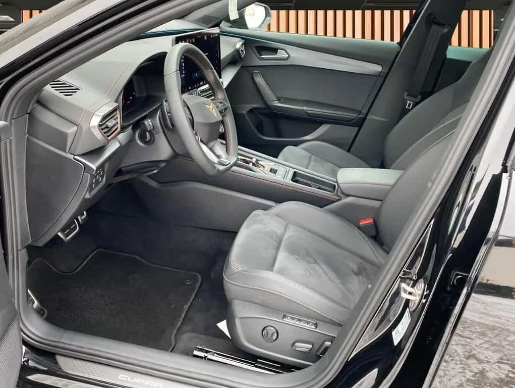 Cupra Formentor VZ 2.0 TSI DSG 4Drive*Matrix*Pano* 05/2025-photo-2