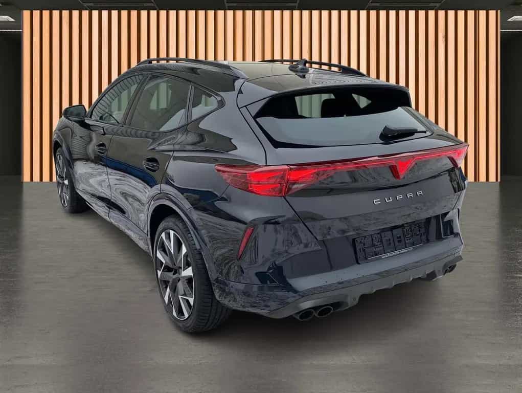 Cupra Formentor VZ 2.0 TSI DSG 4Drive*Matrix*Pano* 05/2025-photo-3