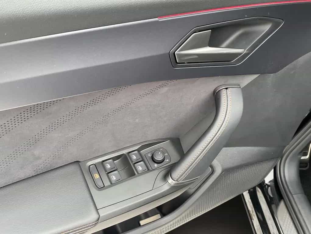 Cupra Formentor VZ 2.0 TSI DSG 4Drive*Matrix*Pano* 05/2025-photo-4