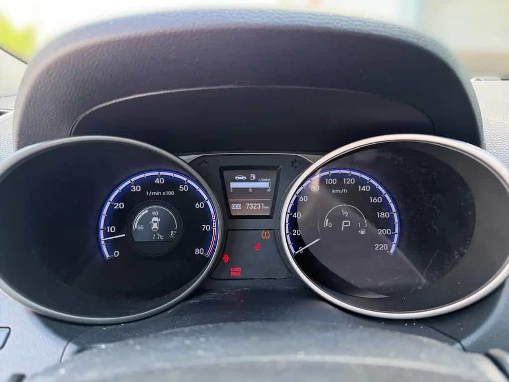 Hyundai ix35 2.0 Premium AWD Leder AHK Keyless-Go AUX 06/2012-photo-10