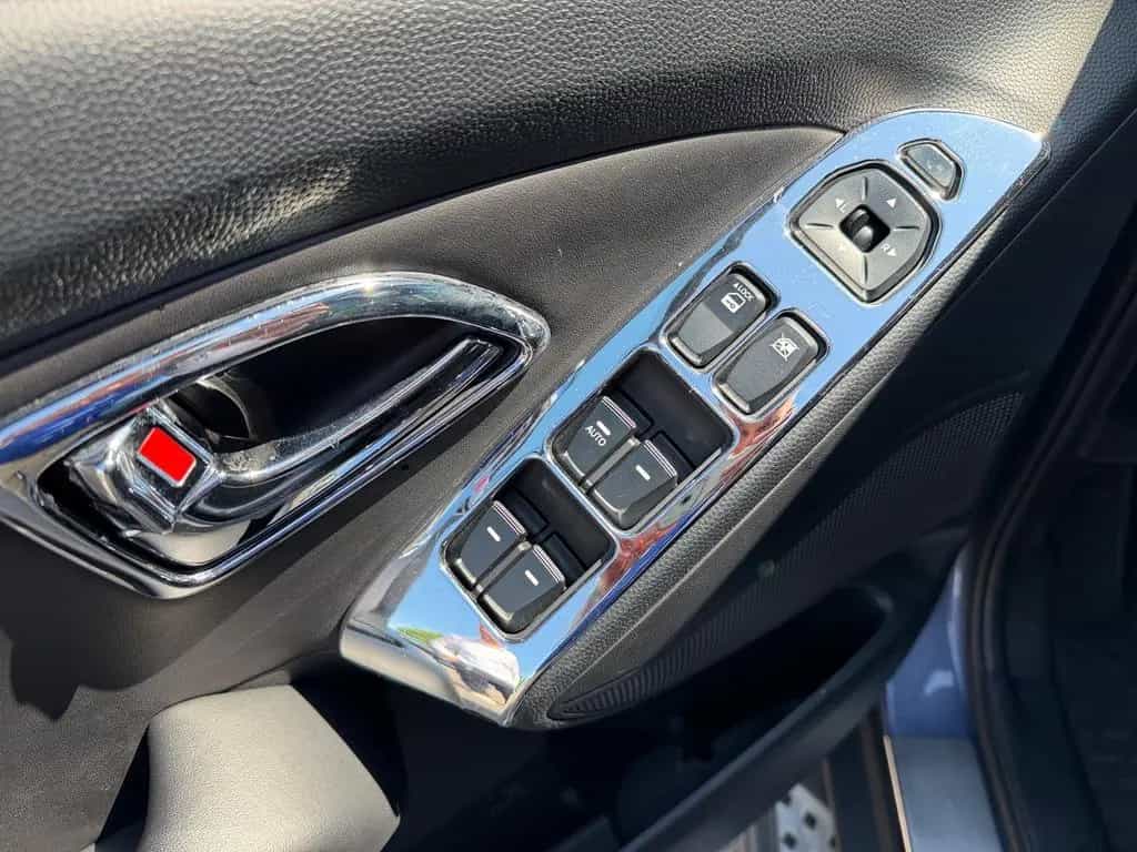 Hyundai ix35 2.0 Premium AWD Leder AHK Keyless-Go AUX 06/2012-photo-15