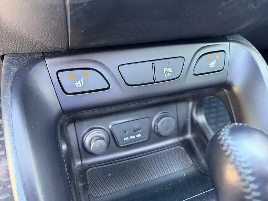 Hyundai ix35 2.0 Premium AWD Leder AHK Keyless-Go AUX 06/2012-photo-23