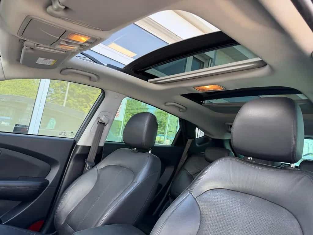 Hyundai ix35 2.0 Premium AWD Leder AHK Keyless-Go AUX 06/2012-photo-26