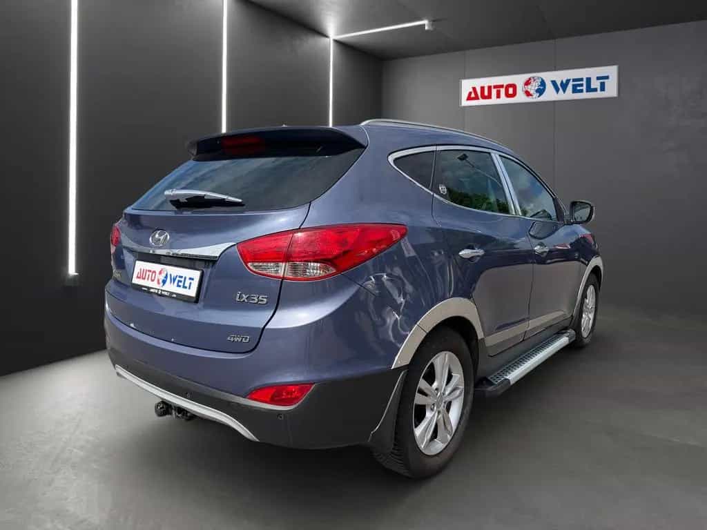 Hyundai ix35 2.0 Premium AWD Leder AHK Keyless-Go AUX 06/2012-photo-3