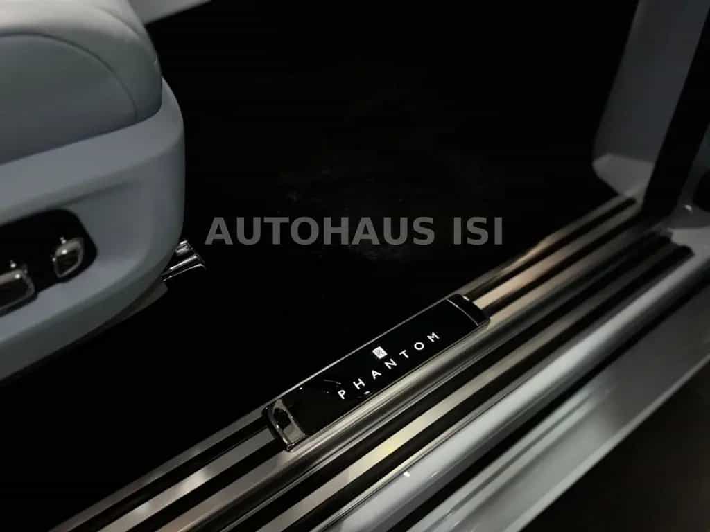 Rolls-Royce Phantom TWO-TONE, NOVITEC SPOFEC VIP,4SEATS,,24" 10/2023-photo-44