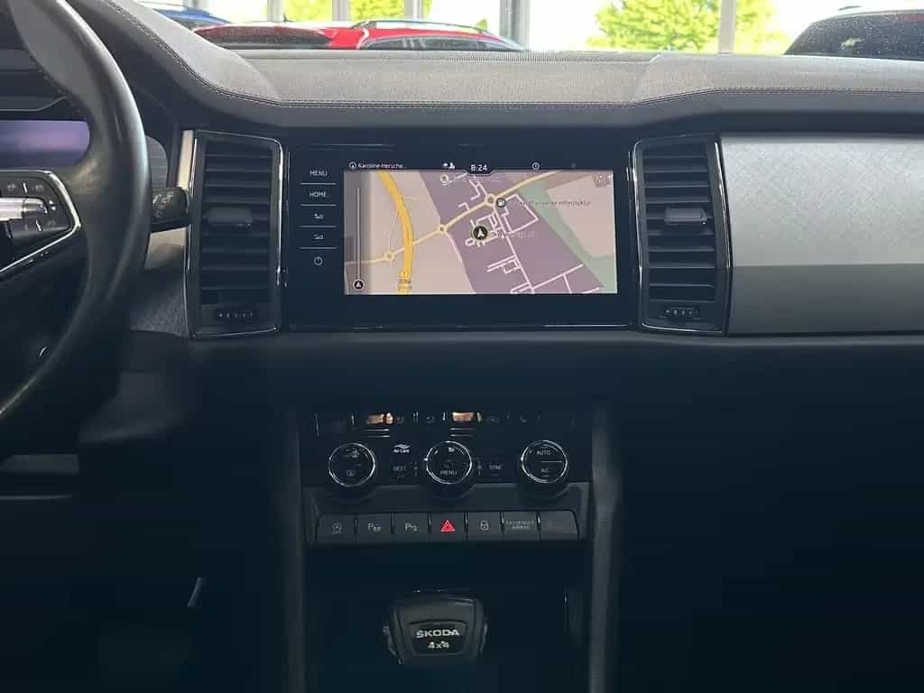 Skoda Kodiaq 2.0 TSI DSG Tour 4x4 SHZ NAVI AHK ACC LED 04/2023-photo-1