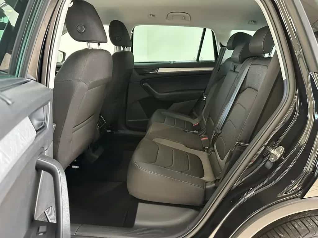 Skoda Kodiaq 2.0 TSI DSG Tour 4x4 SHZ NAVI AHK ACC LED 04/2023-photo-15