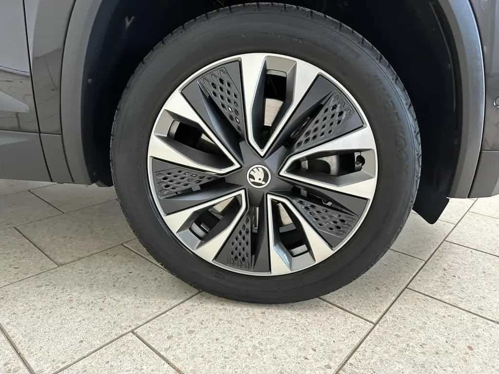 Skoda Kodiaq 2.0 TSI DSG Tour 4x4 SHZ NAVI AHK ACC LED 04/2023-photo-22