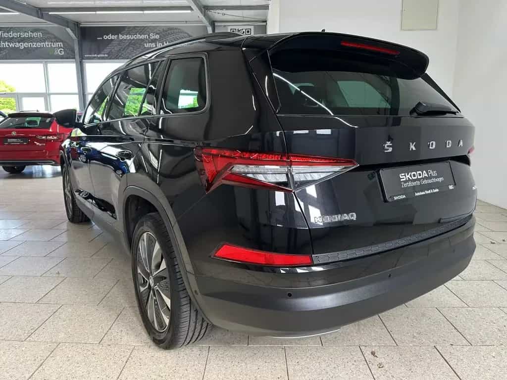 Skoda Kodiaq 2.0 TSI DSG Tour 4x4 SHZ NAVI AHK ACC LED 04/2023-photo-3
