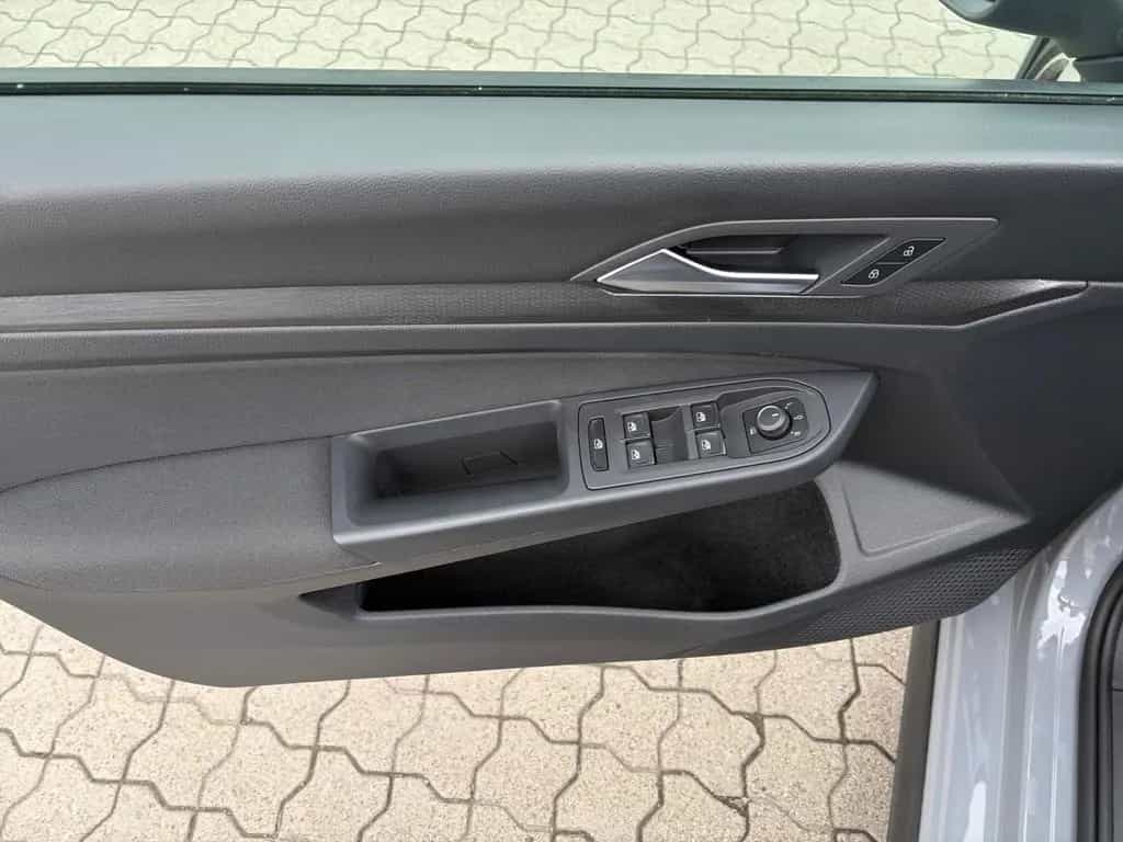 Volkswagen Golf VIII 2.0 TSI GTI Navi/ACC/RFK/SHZ/APP/PDC 06/2021-photo-11