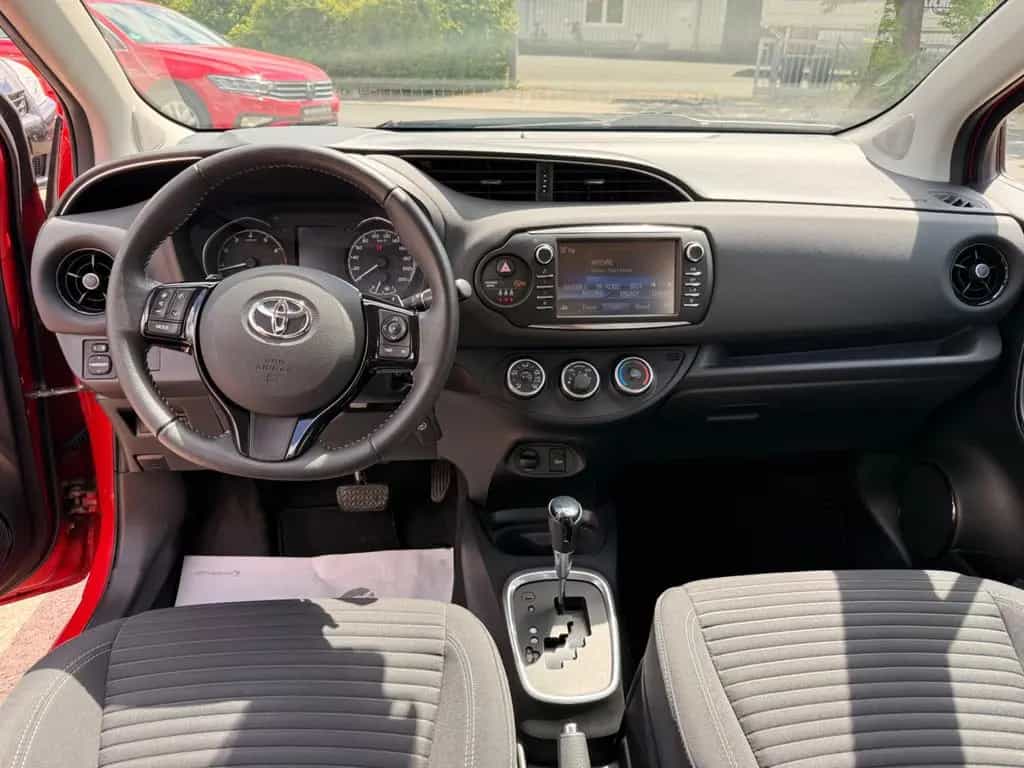 Toyota Yaris Team D *4Zyl.*Automatik*Kamera 09/2018-photo-11