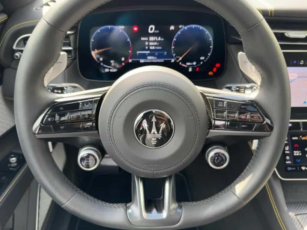 Maserati Grecale Trofeo 3.0 V6 530HP Pano Carbon High Pre 04/2023-photo-8