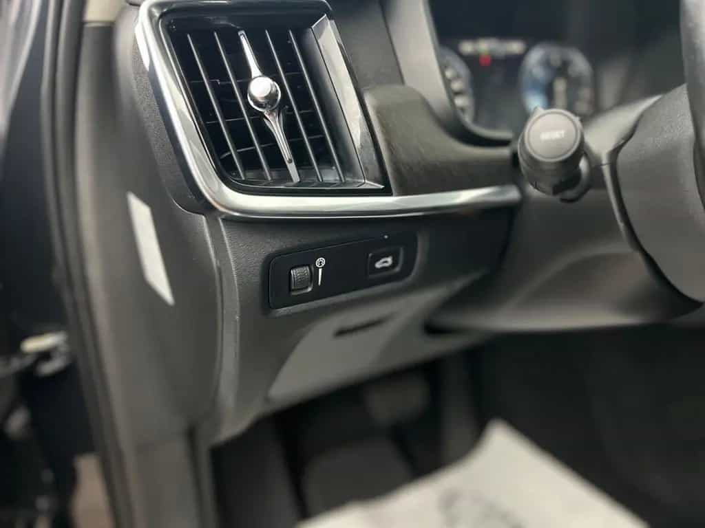 Volvo V90 Cross Country D5 ALLRAD / 1.HD /235PS /B&W 03/2017-photo-15