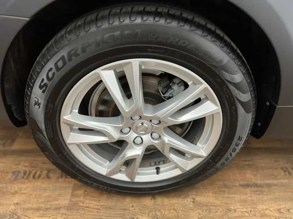 Volvo V90 Cross Country D5 ALLRAD / 1.HD /235PS /B&W 03/2017-photo-40