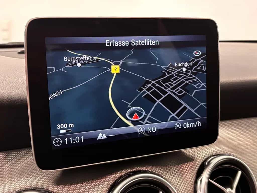 Mercedes-Benz GLA 180 *Navi*Pano-Dach*LED*AHK*18 Zoll* 12/2019-photo-18
