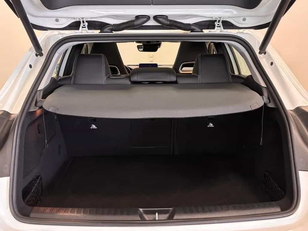 Mercedes-Benz GLA 180 *Navi*Pano-Dach*LED*AHK*18 Zoll* 12/2019-photo-20