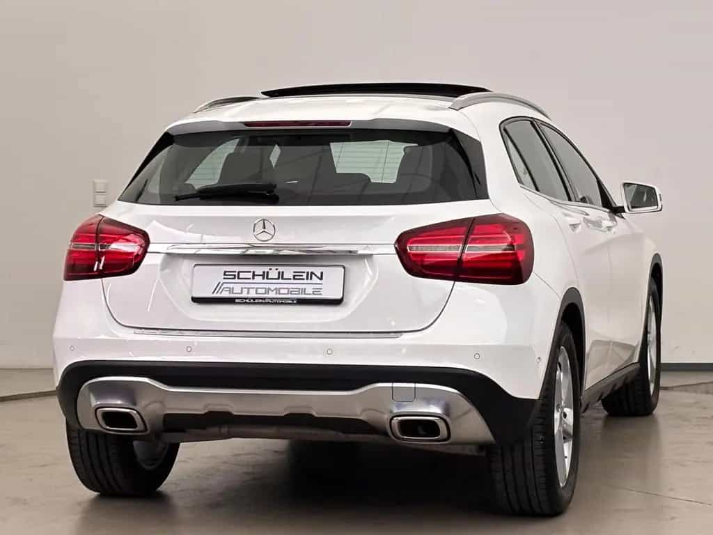 Mercedes-Benz GLA 180 *Navi*Pano-Dach*LED*AHK*18 Zoll* 12/2019-photo-6