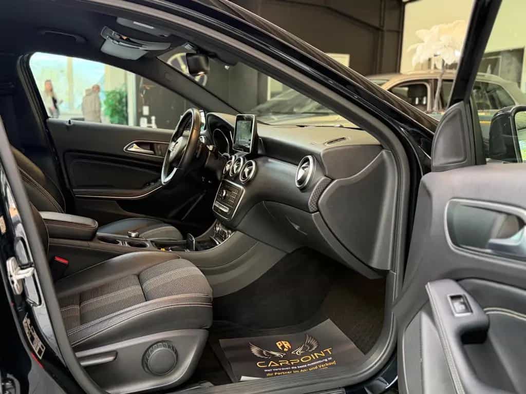 Mercedes-Benz A 180 BlueEfficiency /LED/SHZ/T-Leder/Navi/BT 10/2017-photo-17