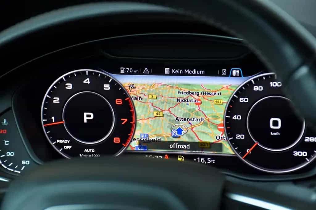 Audi A4 Avant design S-line Pano B&O ACC LED Kamera 07/2016-photo-15