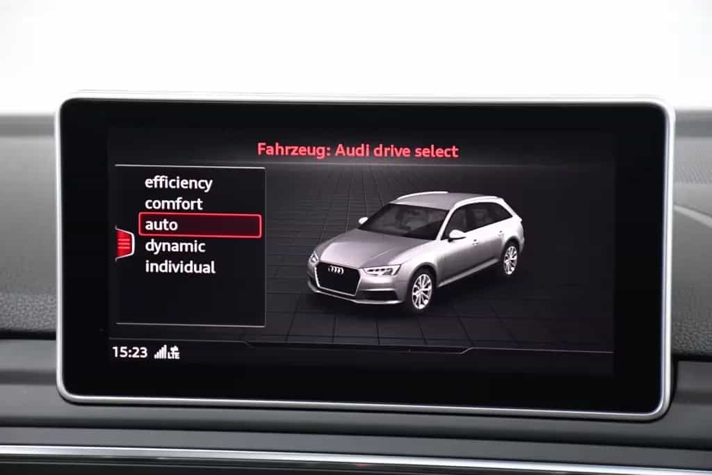 Audi A4 Avant design S-line Pano B&O ACC LED Kamera 07/2016-photo-18