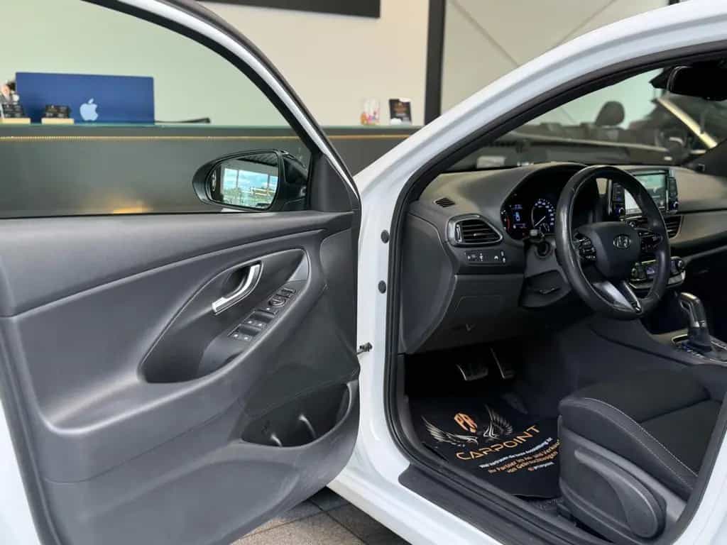 Hyundai i30 Fastback N Line 1.4l /LED/CarPlay/BT/Navi 12/2019-photo-10