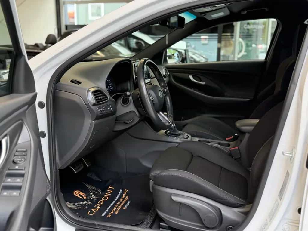 Hyundai i30 Fastback N Line 1.4l /LED/CarPlay/BT/Navi 12/2019-photo-11