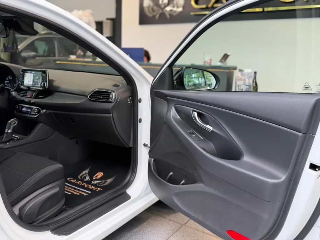 Hyundai i30 Fastback N Line 1.4l /LED/CarPlay/BT/Navi 12/2019-photo-21