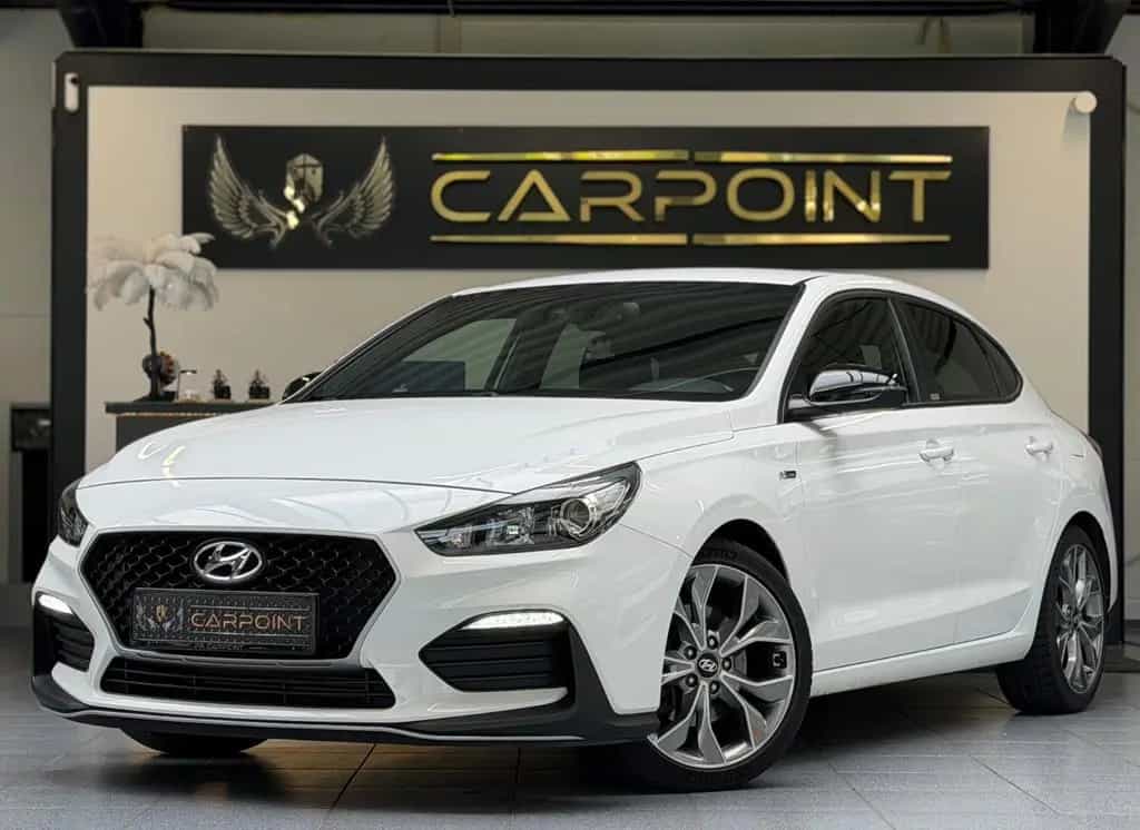 Hyundai i30 Fastback N Line 1.4l /LED/CarPlay/BT/Navi 12/2019-photo-3