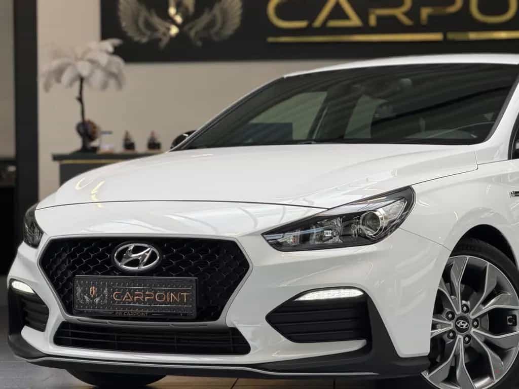 Hyundai i30 Fastback N Line 1.4l /LED/CarPlay/BT/Navi 12/2019-photo-4