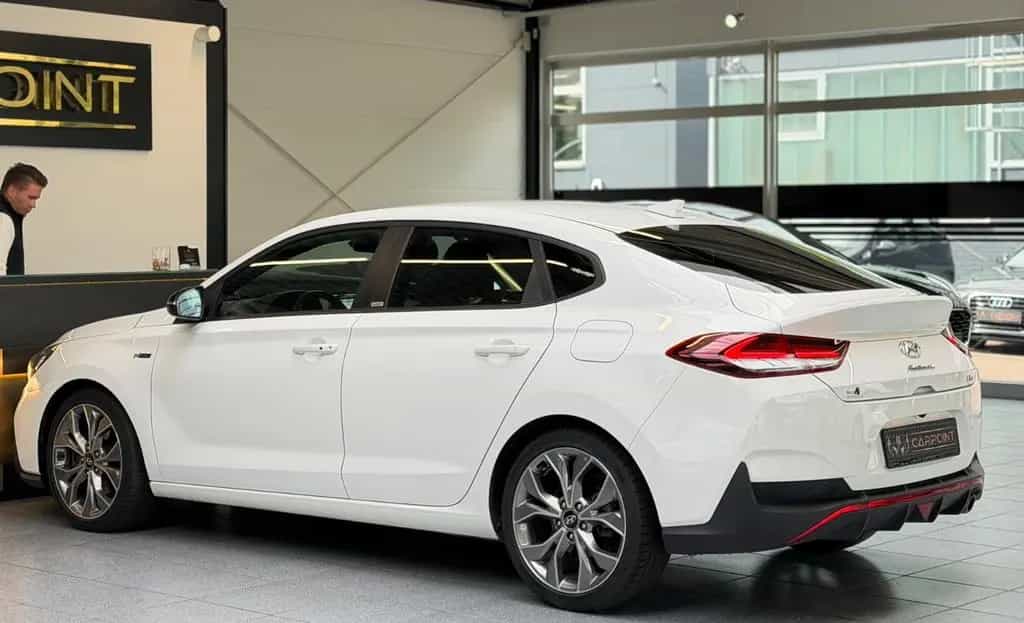 Hyundai i30 Fastback N Line 1.4l /LED/CarPlay/BT/Navi 12/2019-photo-6