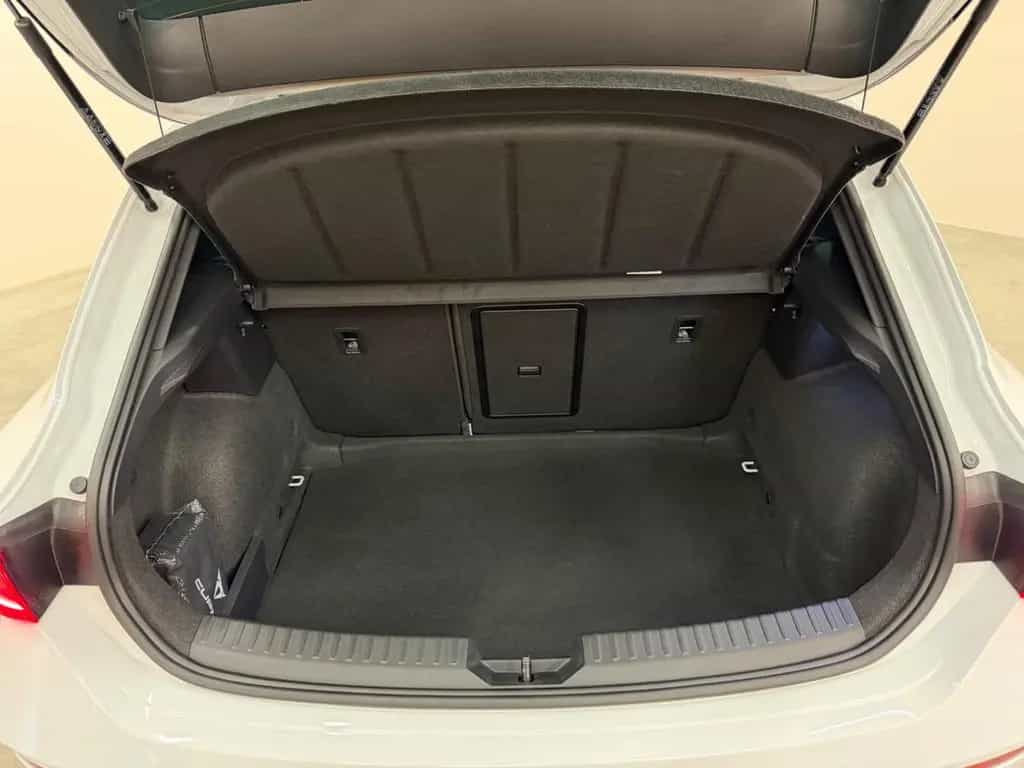 Cupra Leon 1.5TSI/LED/AHK/VIRTUAL/R-KAMERA/ACC/SHZ 03/2024-photo-20