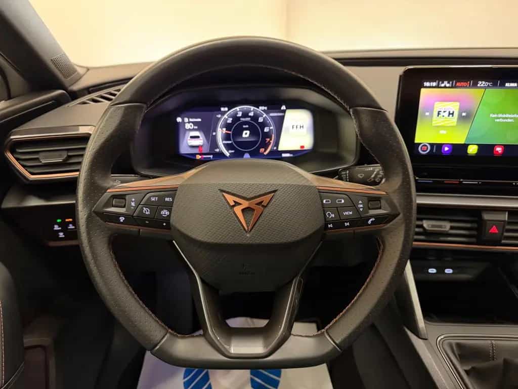 Cupra Leon 1.5TSI/LED/AHK/VIRTUAL/R-KAMERA/ACC/SHZ 03/2024-photo-23