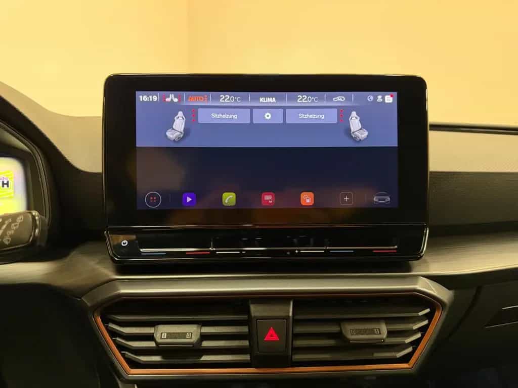 Cupra Leon 1.5TSI/LED/AHK/VIRTUAL/R-KAMERA/ACC/SHZ 03/2024-photo-27