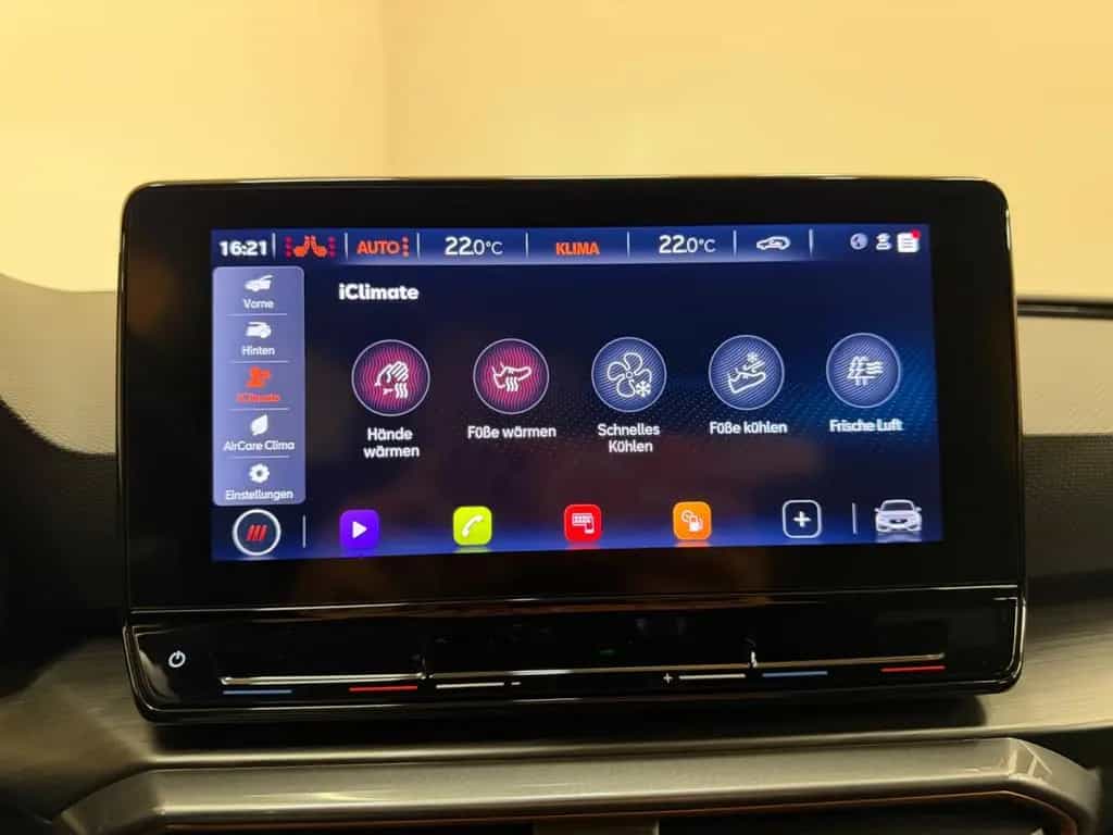 Cupra Leon 1.5TSI/LED/AHK/VIRTUAL/R-KAMERA/ACC/SHZ 03/2024-photo-34