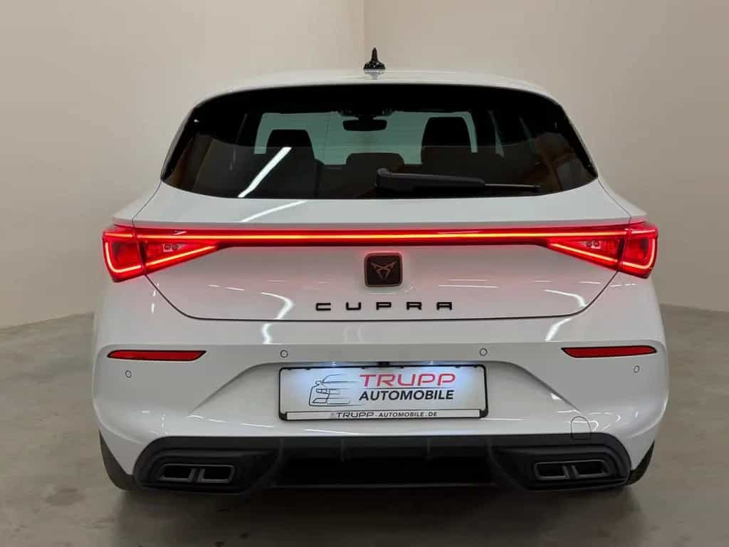 Cupra Leon 1.5TSI/LED/AHK/VIRTUAL/R-KAMERA/ACC/SHZ 03/2024-photo-7