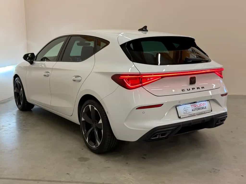 Cupra Leon 1.5TSI/LED/AHK/VIRTUAL/R-KAMERA/ACC/SHZ 03/2024-photo-8