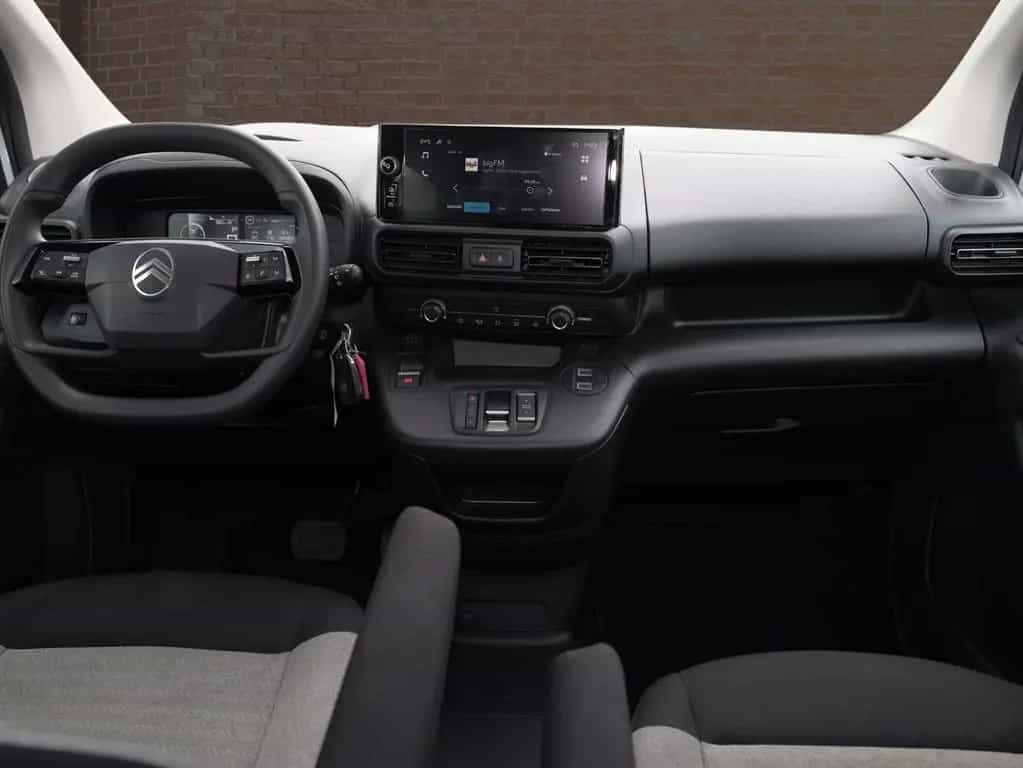 Citroën Berlingo MPV 1,5 Ltr. - Blue-HDI / Plus M 04/2024-photo-11