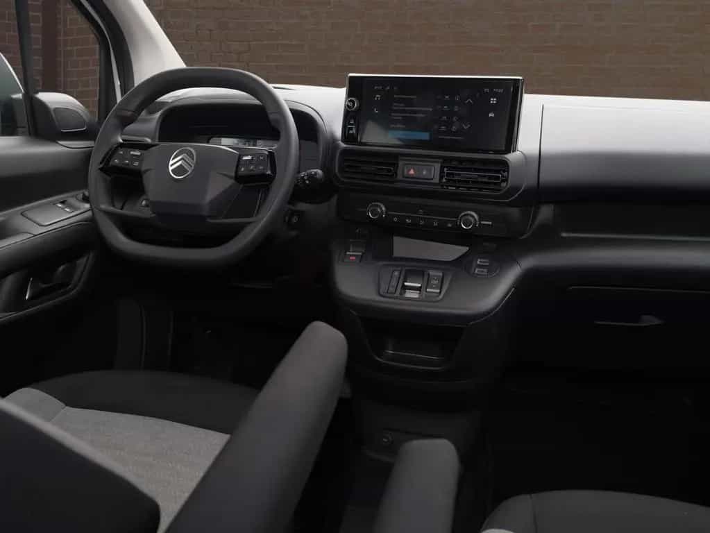 Citroën Berlingo MPV 1,5 Ltr. - Blue-HDI / Plus M 04/2024-photo-8