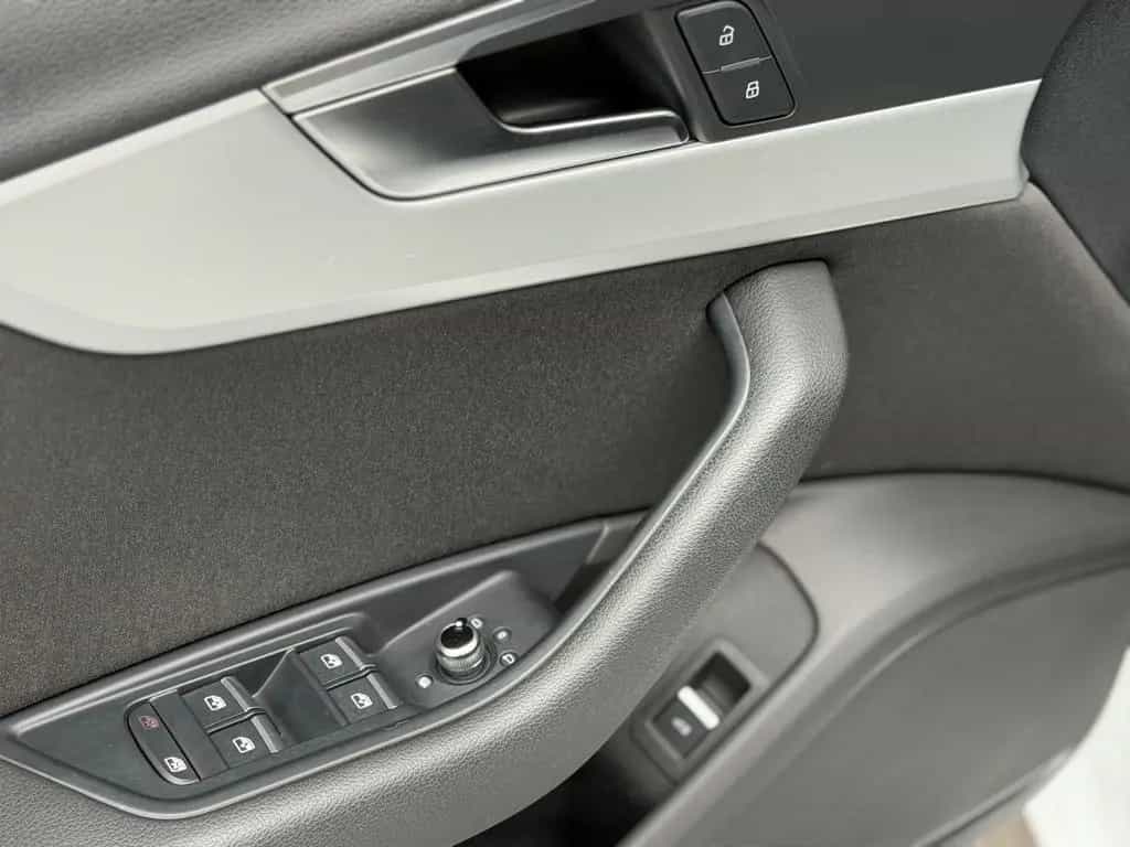Audi A4 Avant basis Xenon-Plus/AHK/Navi/BT/SHZ 11/2017-photo-14