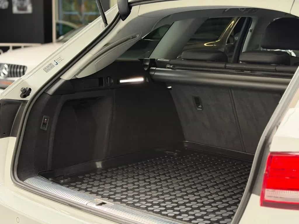 Audi A4 Avant basis Xenon-Plus/AHK/Navi/BT/SHZ 11/2017-photo-18