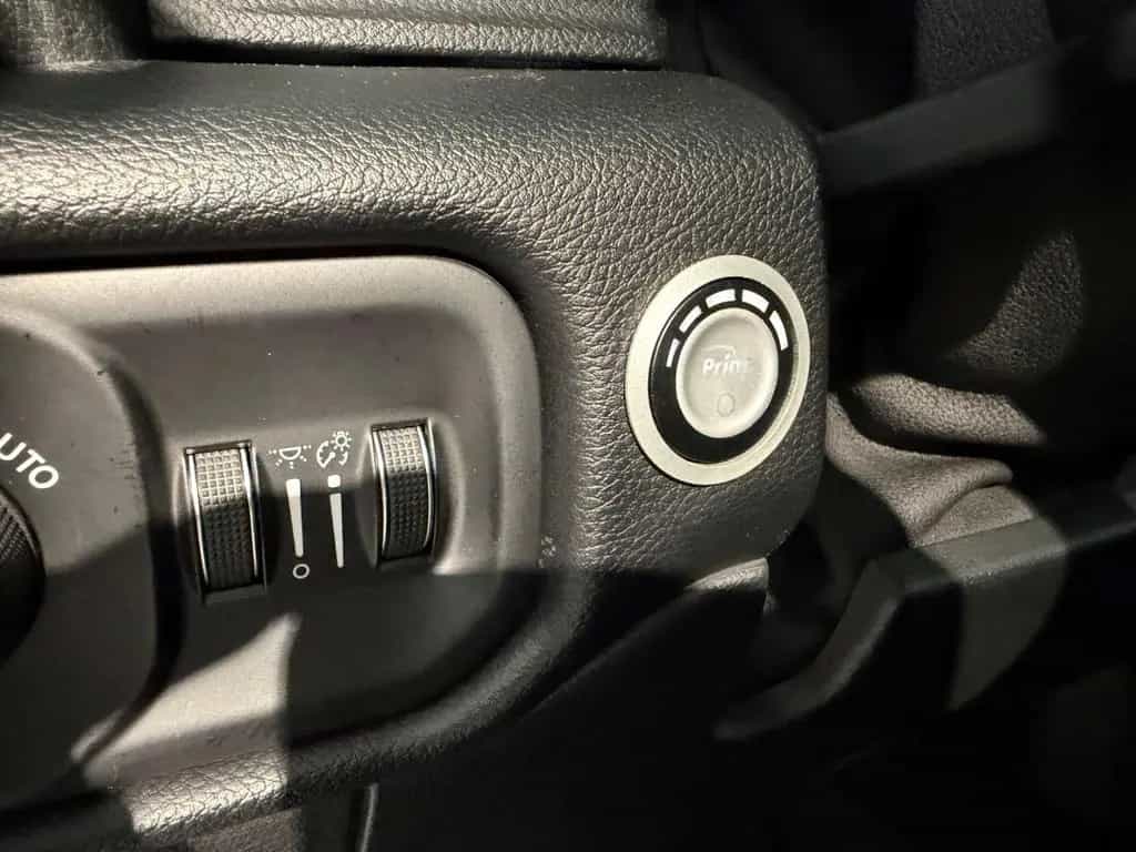 Dodge RAM 1500 Laramie Sport Crew Cab, Nav,LPG,LED,AHK 08/2021-photo-14