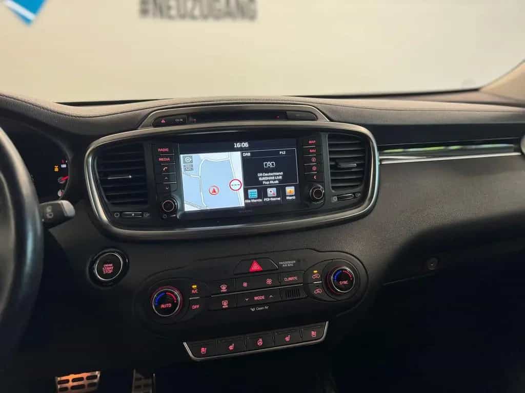 Kia Sorento Platinum Edition 4WD*AHK*NAVI*SHZ 02/2018-photo-23